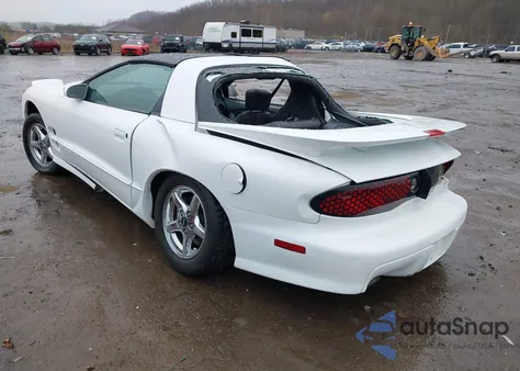 1998 Pontiac Firebird Trans Am from USA, damaged, VIN 2G2FV22G9W2200887